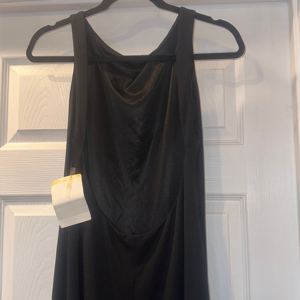 Great dress NEW WITH TAGS ON size M. Brand: ASHLEE
